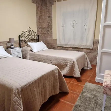 Turistico El Rincón De La Pernila Guadalupe (Extremadura)